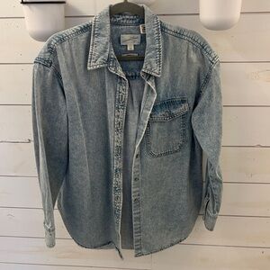 Universal Thread Light Blue Button Down Shirt